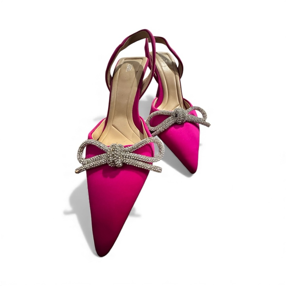 SOLD-Elegant ZARA Pink Slingback Heels with Silver Bow, Size 39(8.5) - Picture 7 of 10